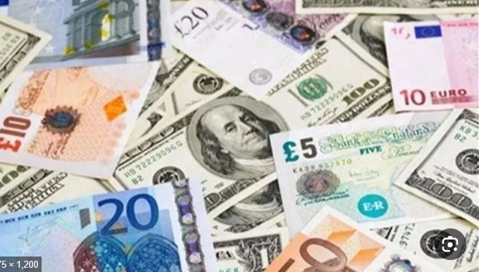 الدولار والأيوان